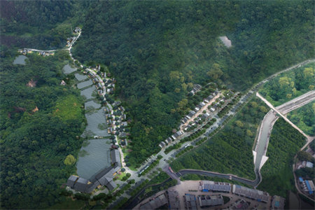 格林学府3室1厅2卫117㎡带车库